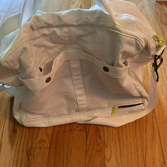 Stella McCartney large gym bag white + fluorescent yellow, great pre owned - Picture 3 of 4
